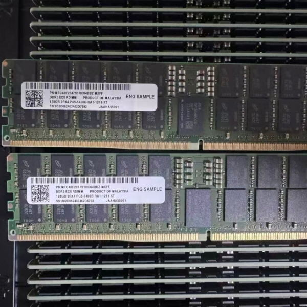 ¿Qué especificaciones de memoria RAM (DDR4, DDR5, velocidad, latencia) optimizan el rendimiento de su sistema?