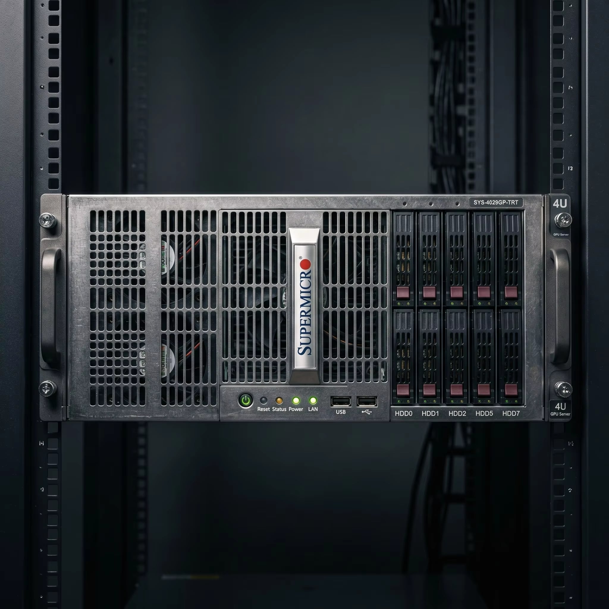 Pelayan AI & GPU