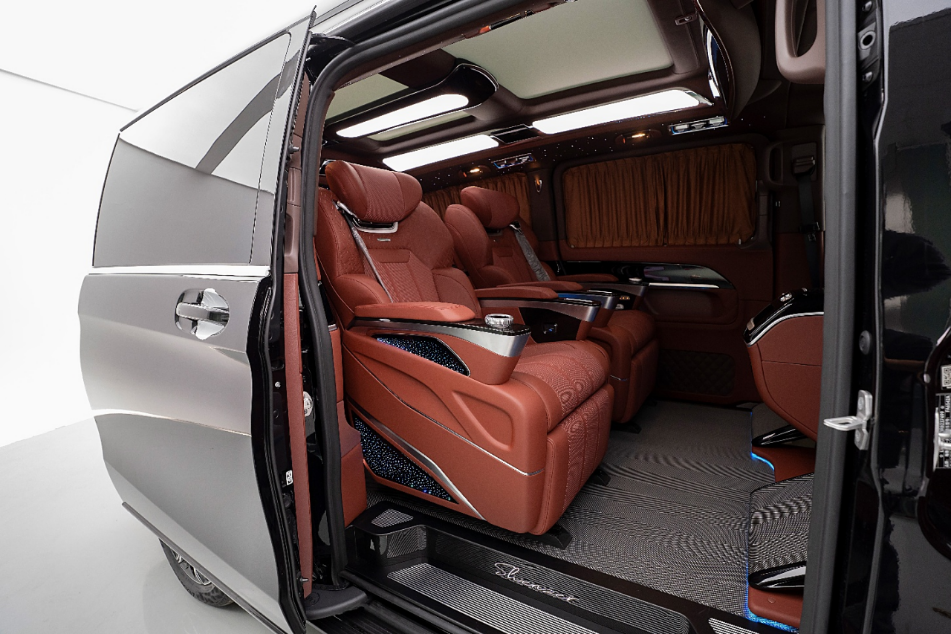 The Power of Stylish Exterior Accessories in Elevating Your Mercedes-Benz V300L