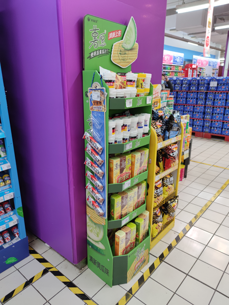 Flexible Merchandising Solutions for Diverse Product Assortments