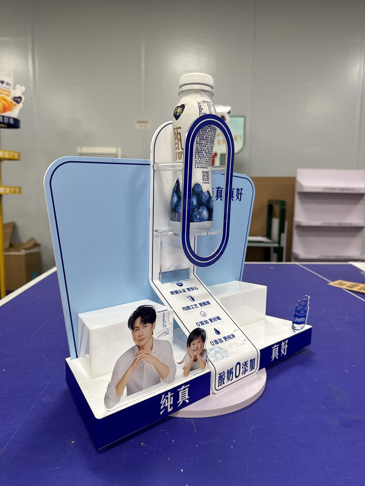 Custom Hanging Display Solutions: From Concept to Retail Execution