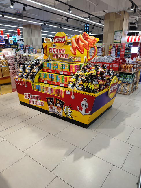 Space-Maximizing Design for Retail Environments