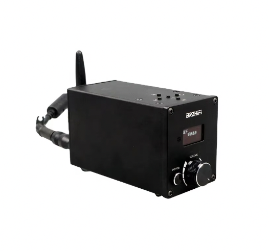 Come si confronta un amplificatore digitale con un amplificatore analogico?