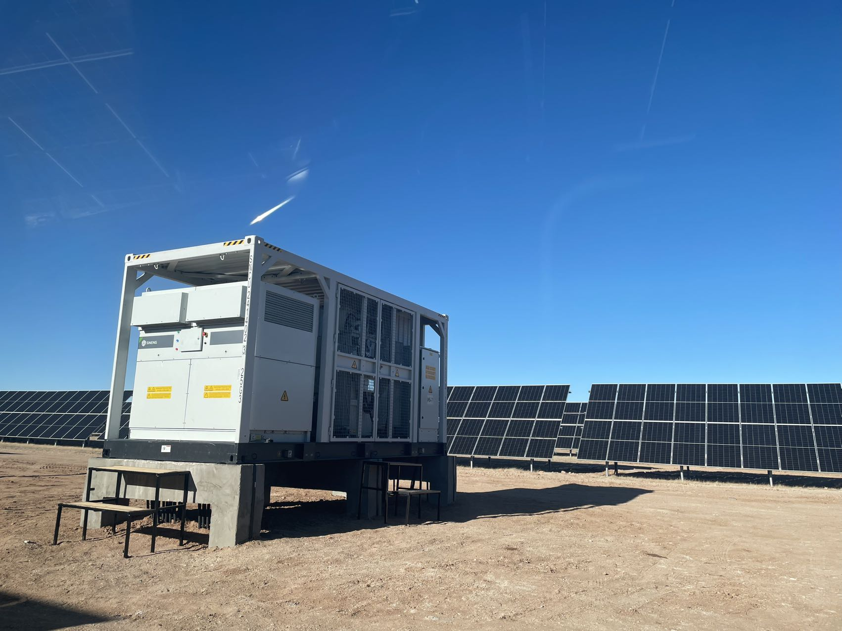 Sistem Penyimpanan Energi Solusi Berkelanjutan untuk Stabilitas Jaringan