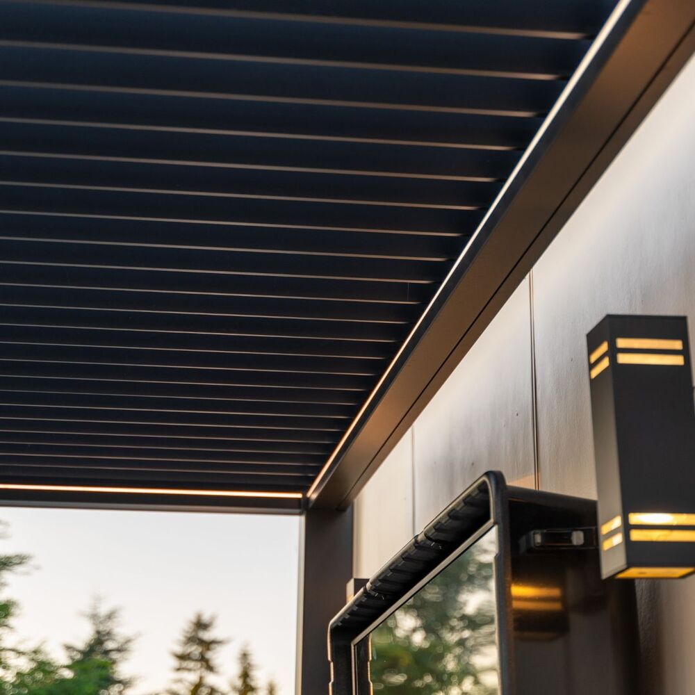 Modern Alloy Aluminum Pergola Rainproof Balcony Gazebo Remote Control Customizable Size
