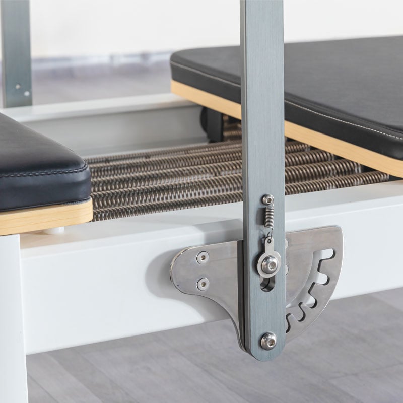 Aluminium Pilates Reformer with Half Tower