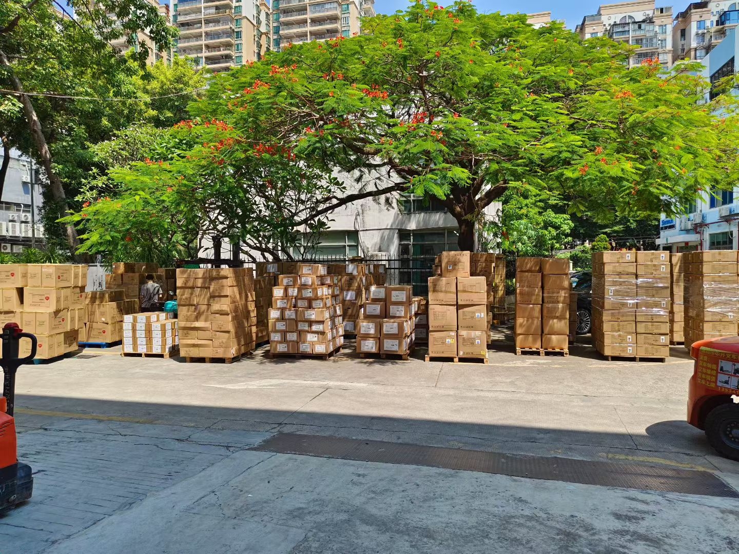 Comida americana está se acumulando em armazéns