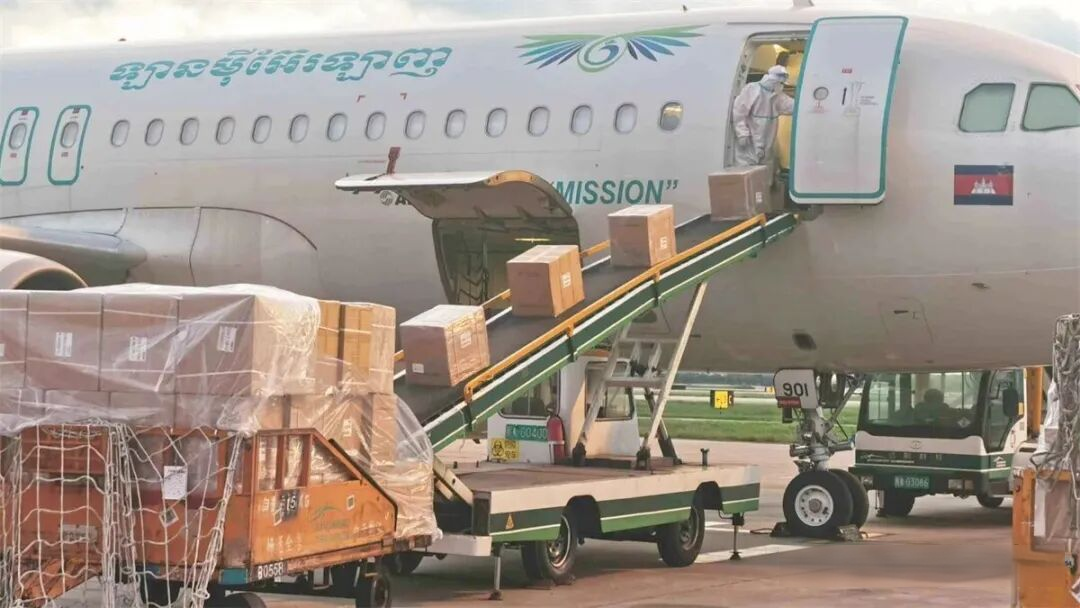 600 Sets Of Graphene Apparel Urgently Shipped To Dubai