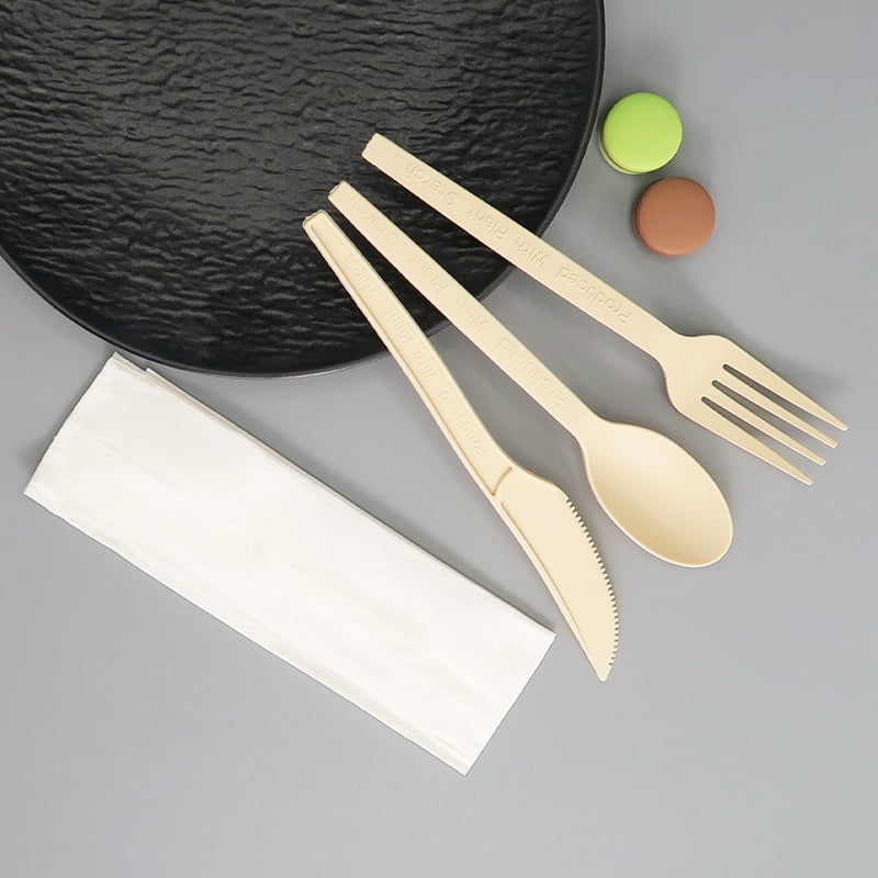 Elevating Event Experiences with Premium Disposable Paper Tableware Sets (1).jpg