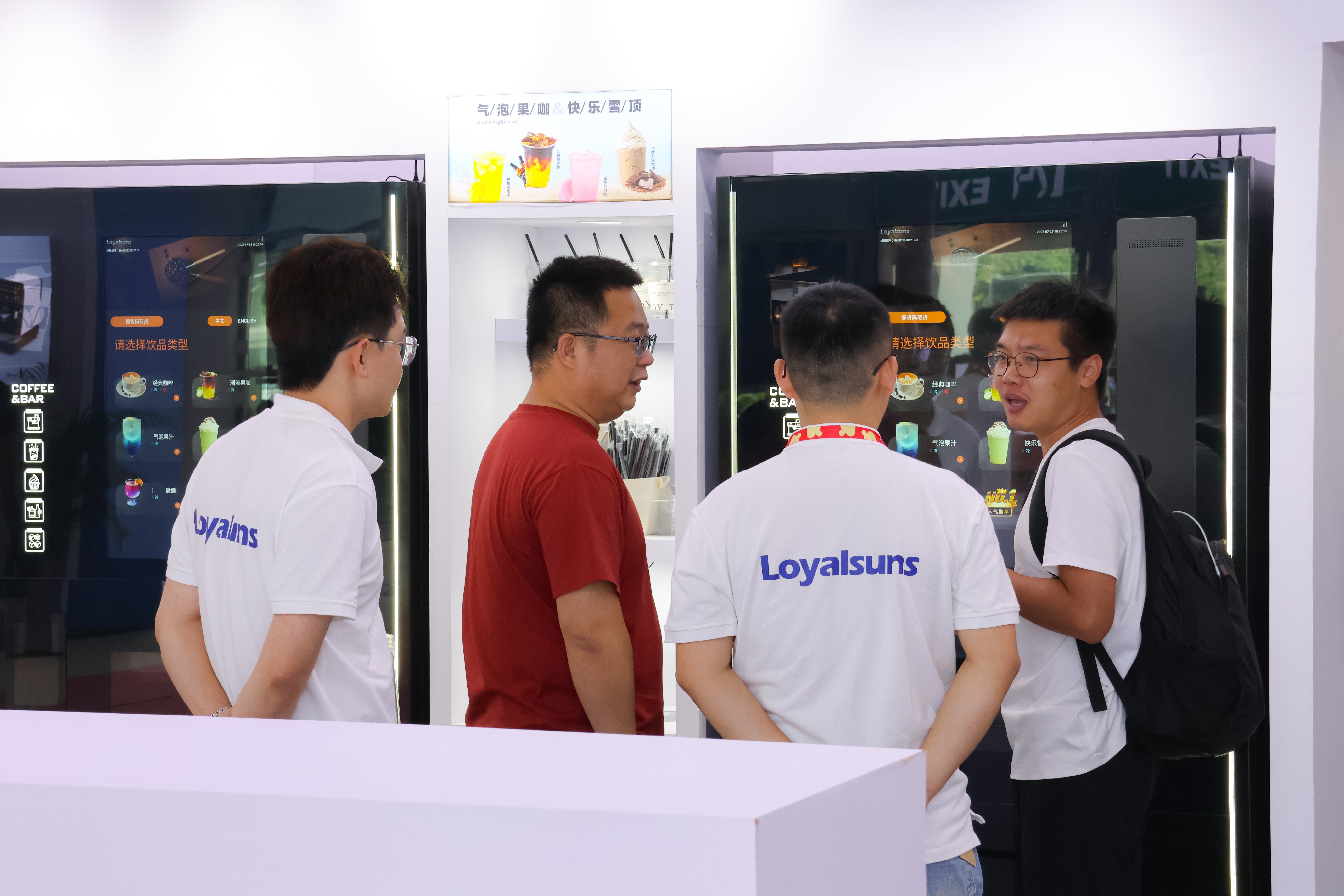 Top popularity+Star brand：On-site coverage of Loyalsuns at Chengdu Exhibition