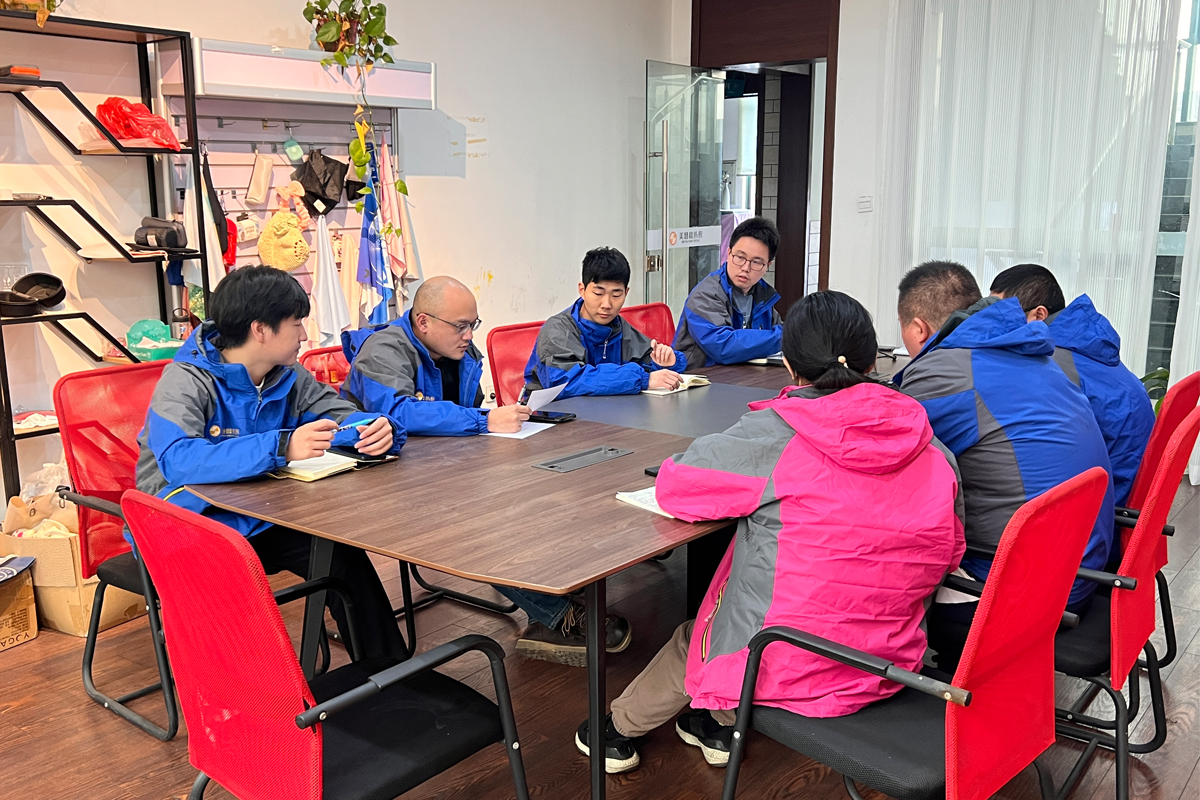 产品开发会议1.jpg