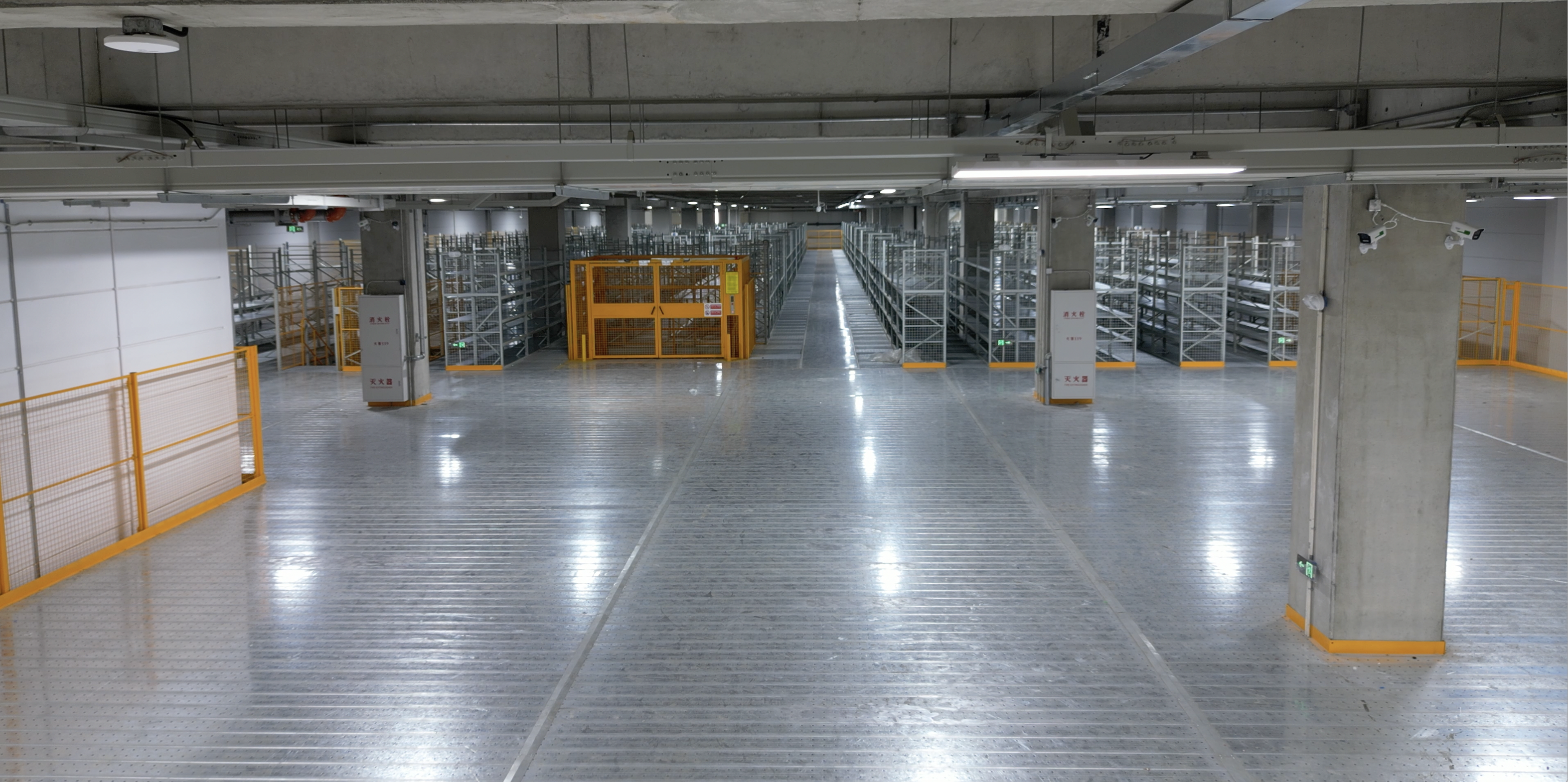 Steel Mezzanine Platform for Leading E-commerce Logistics Provider