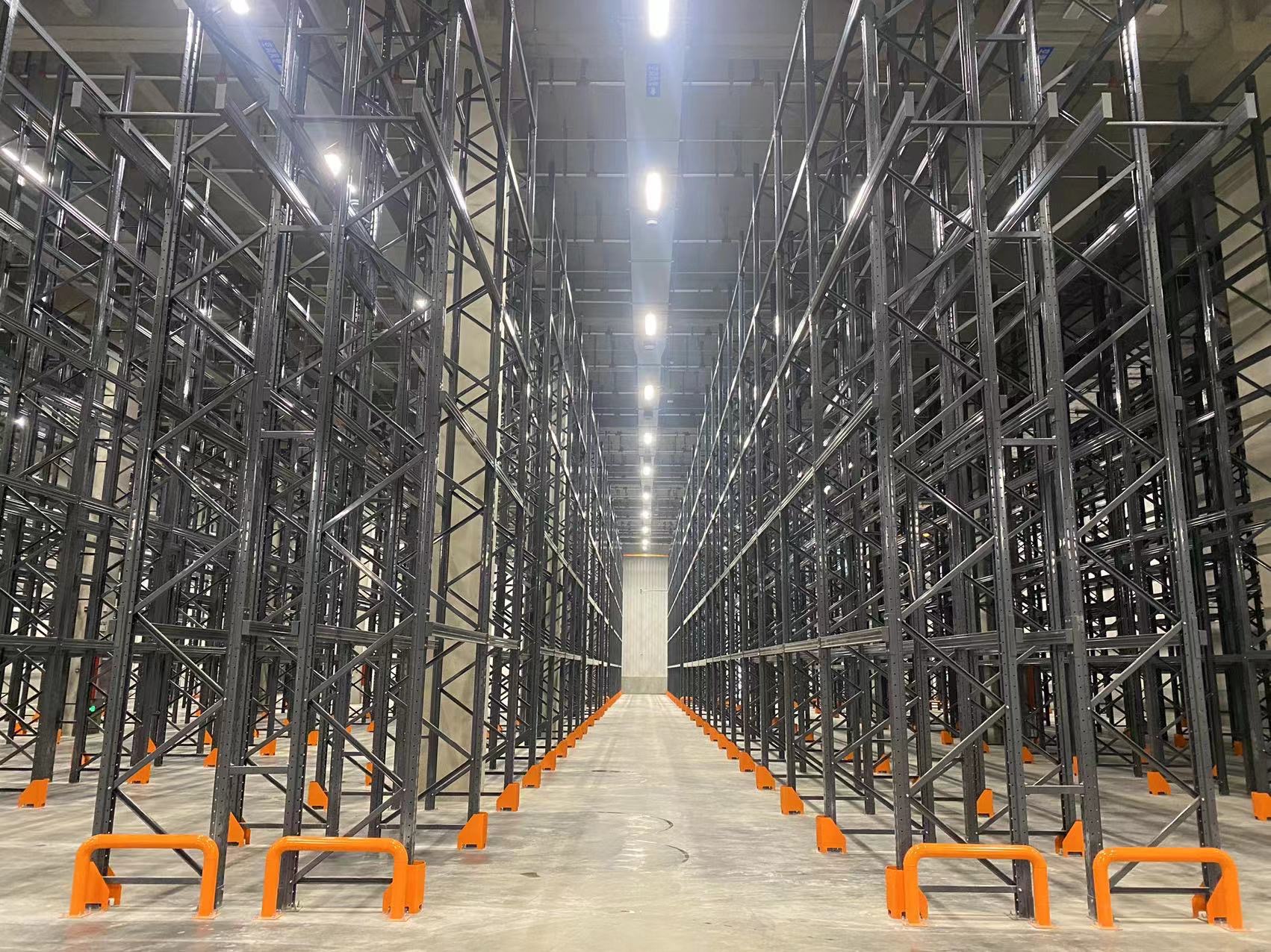 Kệ pallet chịu tải nặng cho kho bãi quy mô lớn