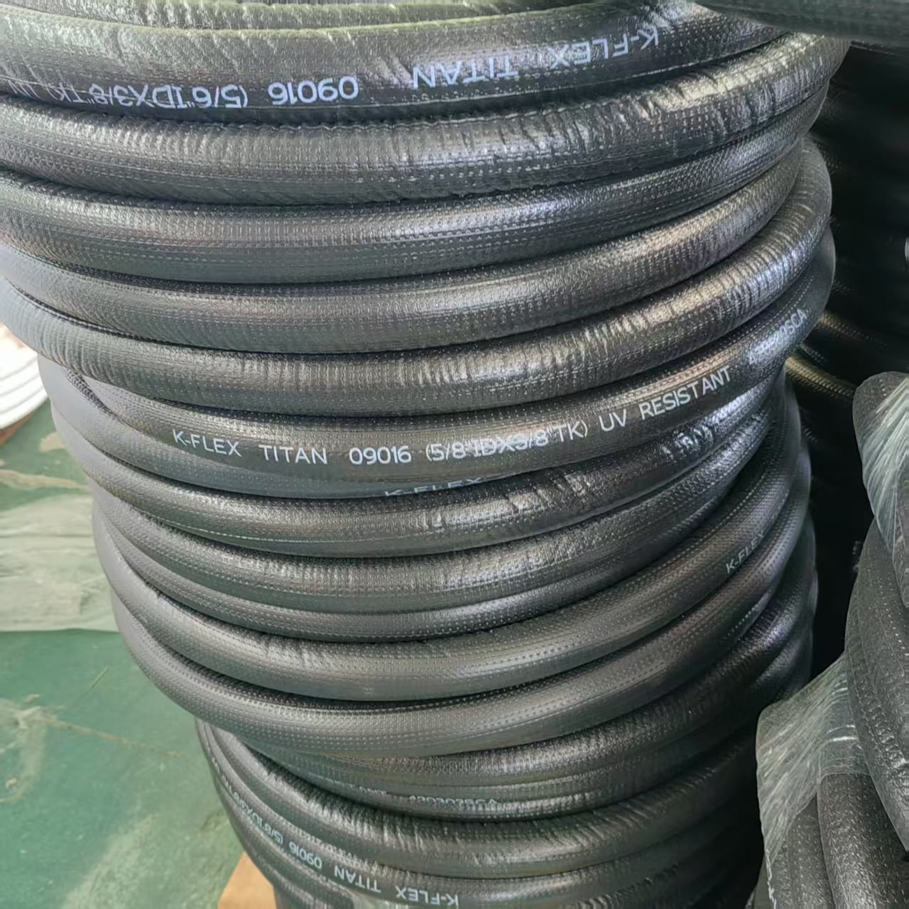 Compatibilitate versatilă cu refrigeranții moderni