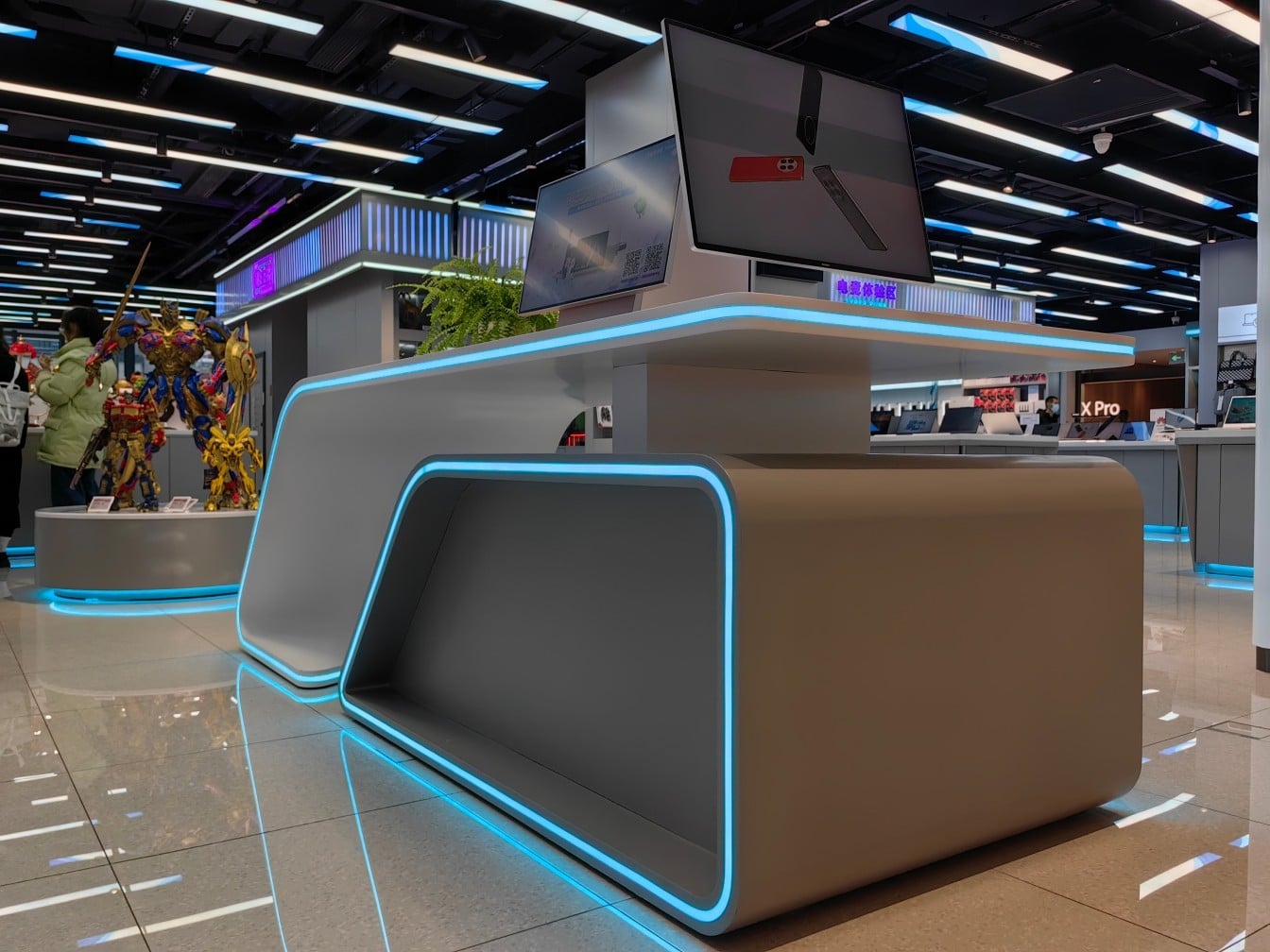 Customization of Display Fixtures for Home Appliance & Digital Zone