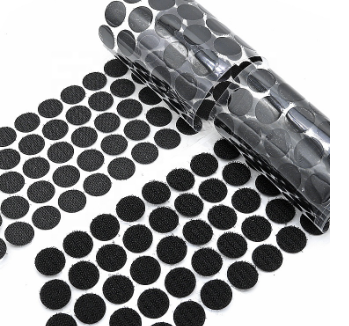 Round Dots for Party Decorations: Quick and Easy Setup