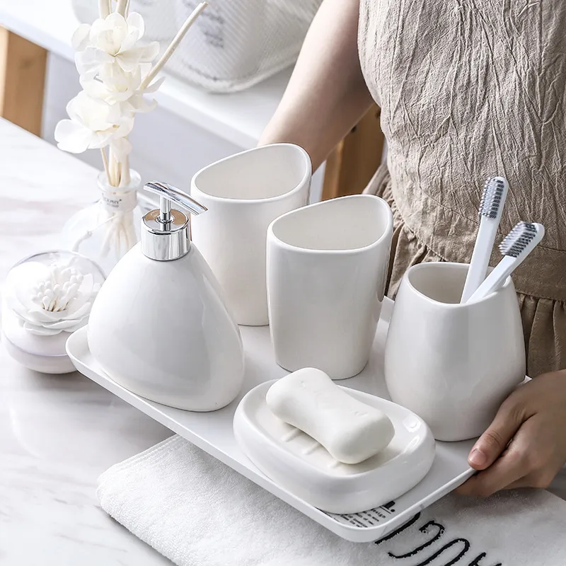 Porcelain Bathroom Accessory Set details
