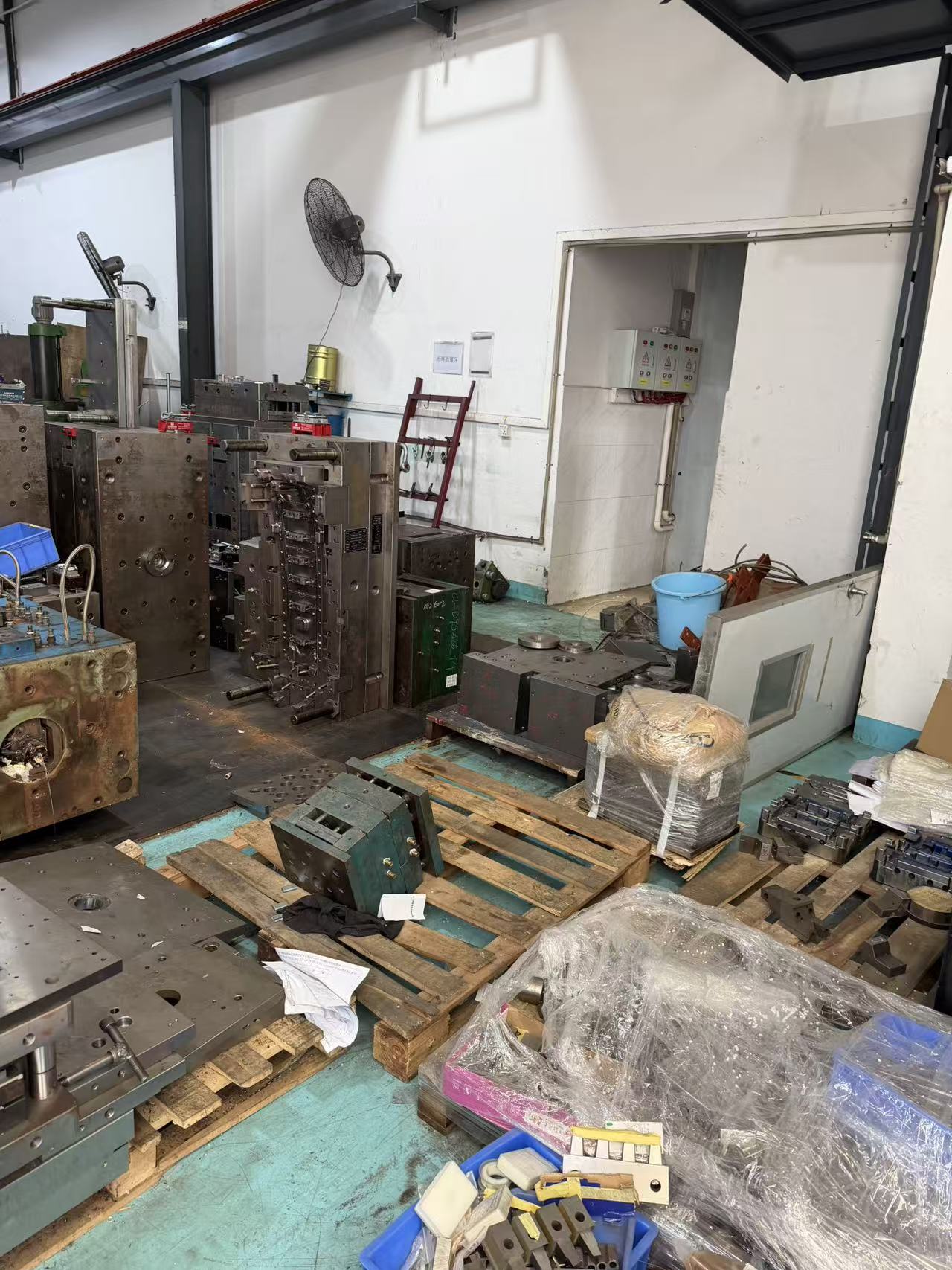 What Technologies Are Used by Advanced Plastic Mold Manufacturers Today?