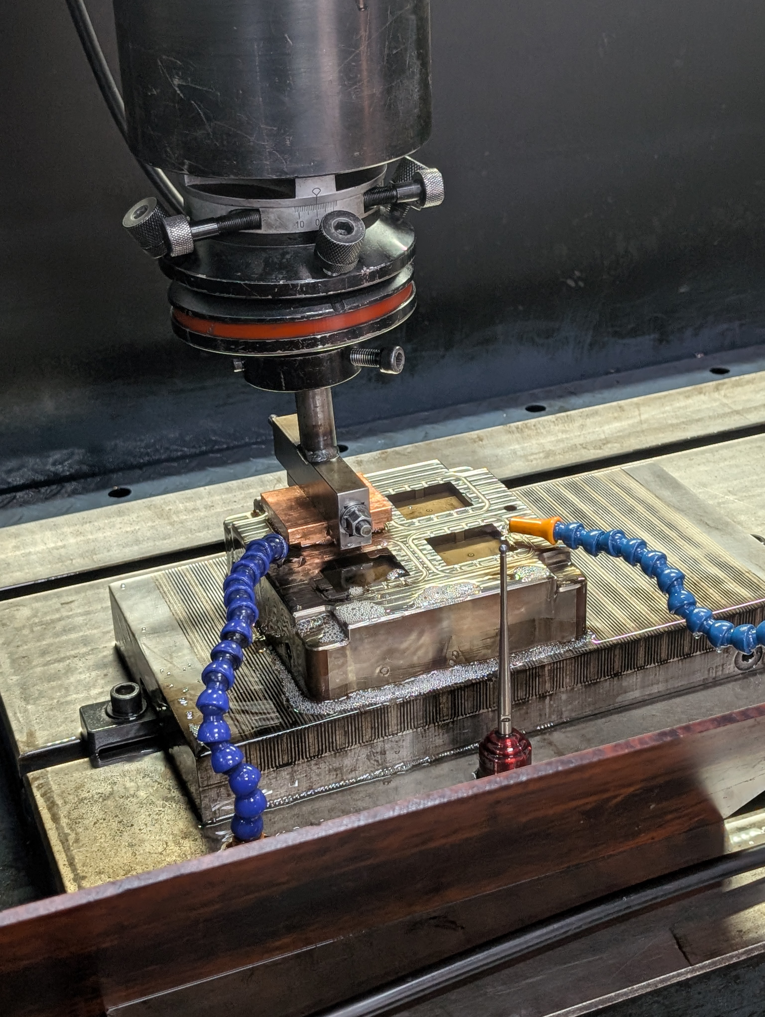 Engenharia de Precisão e Tecnologia Avançada de Fabricação