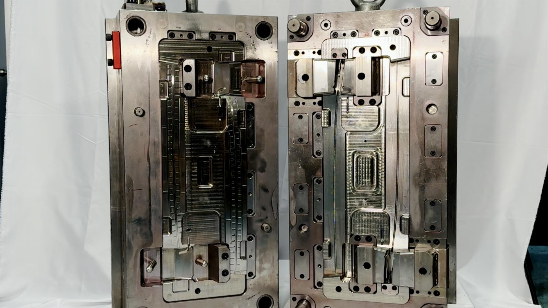 Cicli di produzione rapidi che consentono un’alta efficienza nella produzione su larga scala