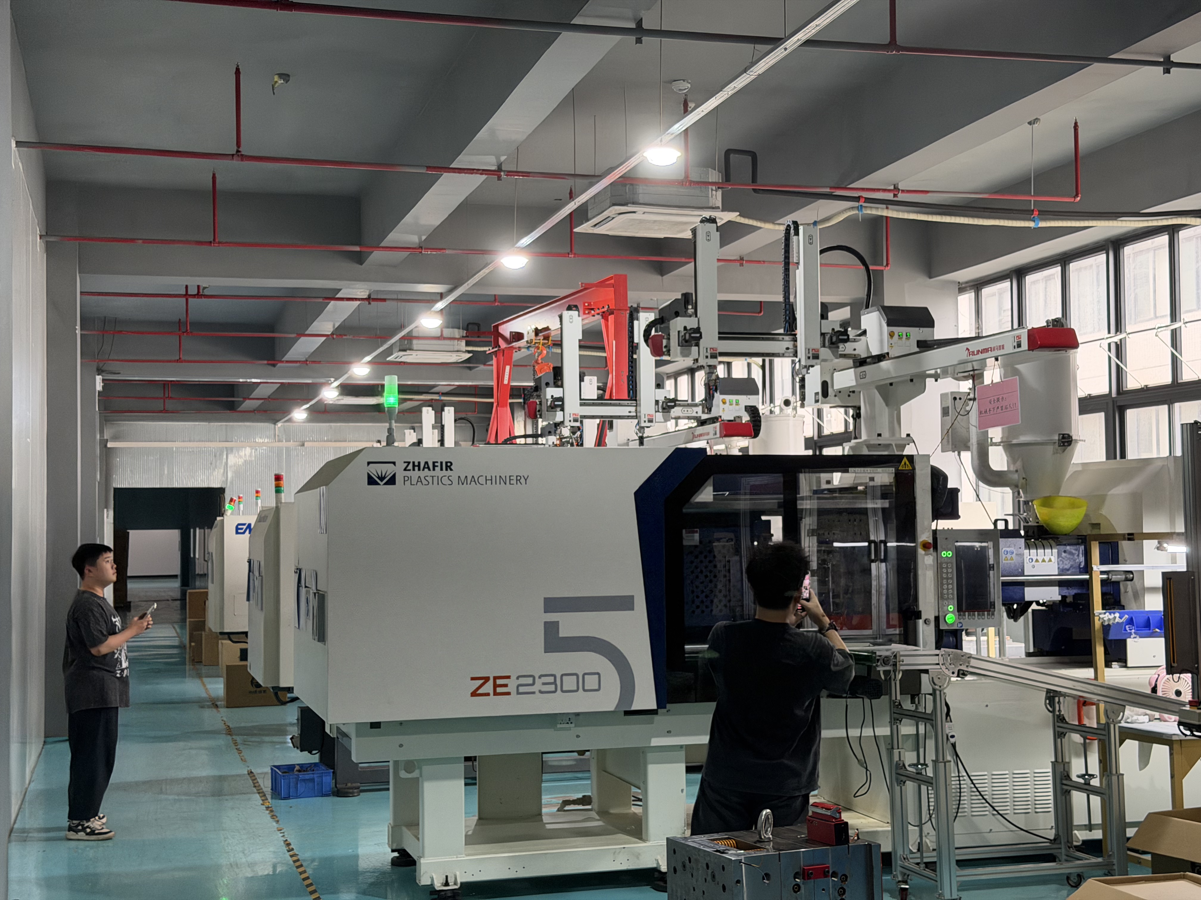 Capacità di Produzione Avanzata e Ingegneria di Precisione