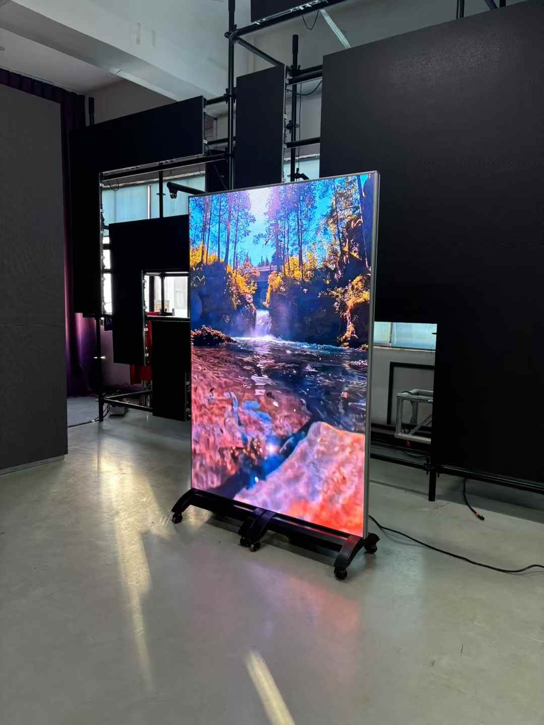 Wie man das richtige LED-Poster-Screen-Modell für seine Bedürfnisse auswählt