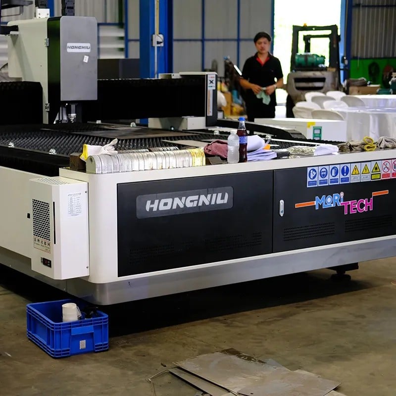 Μηχανήματα Κοπής Ινών Laser για Μεταλλικές Πλάκες — Τεχνολογία, Απόδοση και Βιομηχανικές Εφαρμογές
