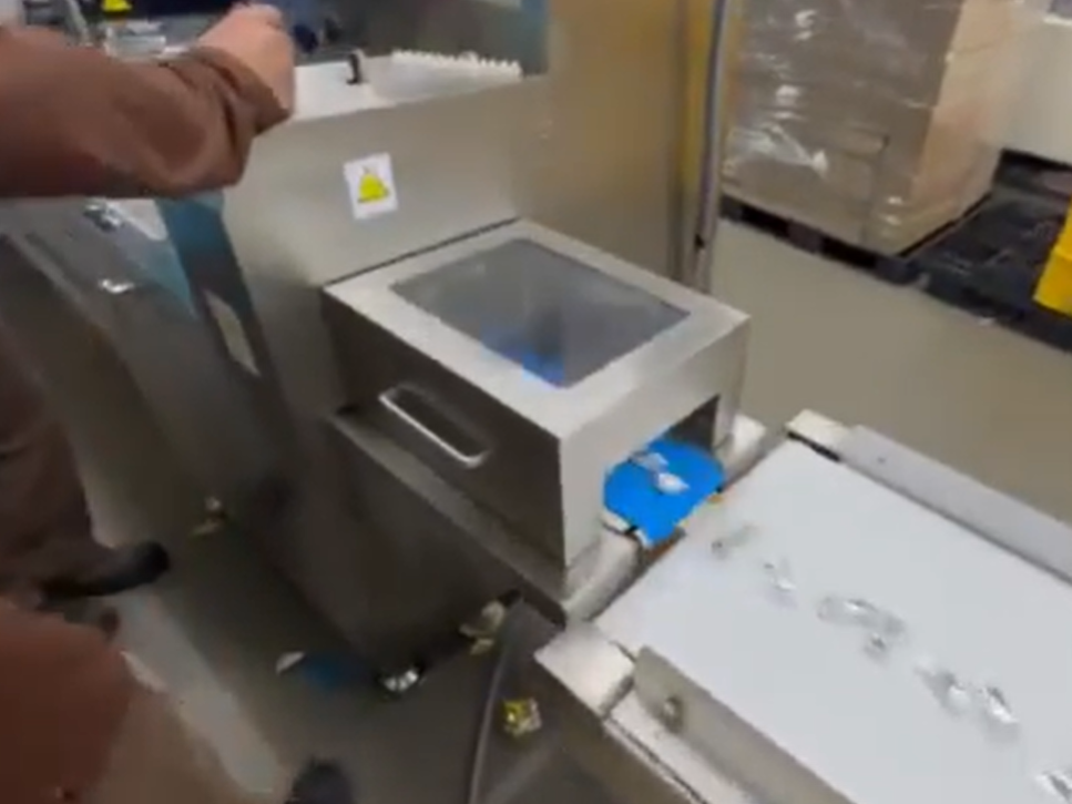 Automatic Chocolate Making Machine Depositing Line with Flow Packing