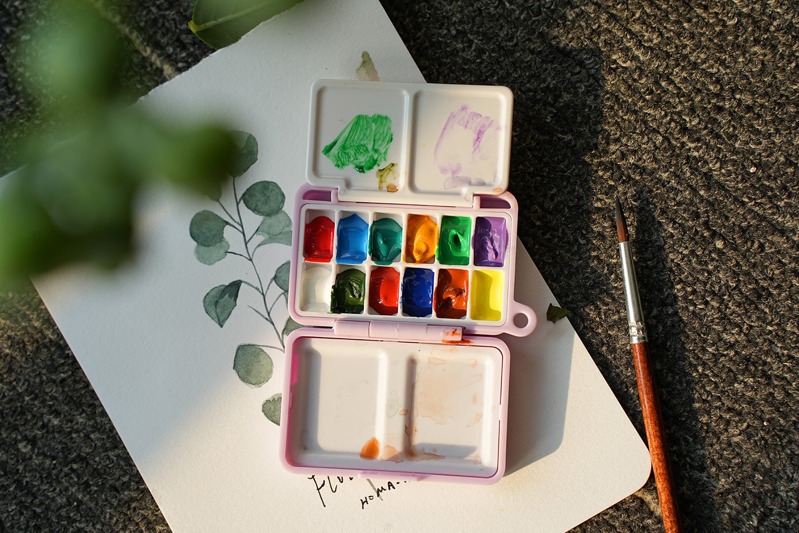 Poezie Solid Color Painting Set – High-Pigment Portable Palette for Field Sketching and Art on the Go