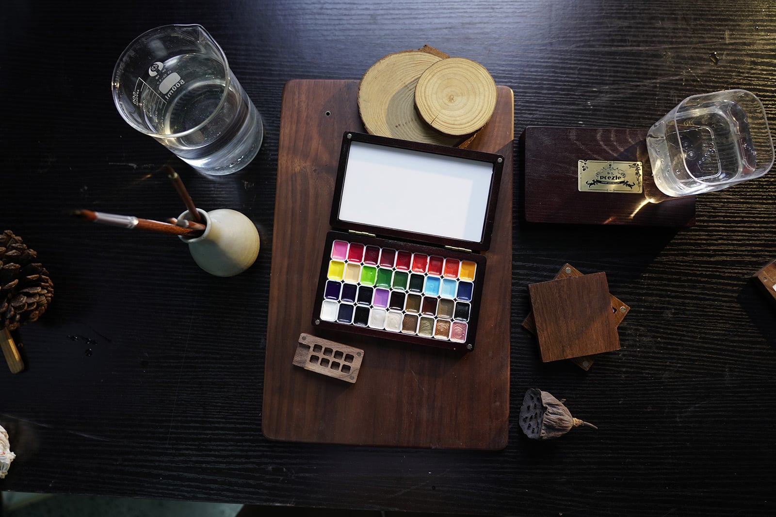 Poezie 36-Color Artist-Grade Watercolor – Luxury Wild Bronze Wooden Box Set