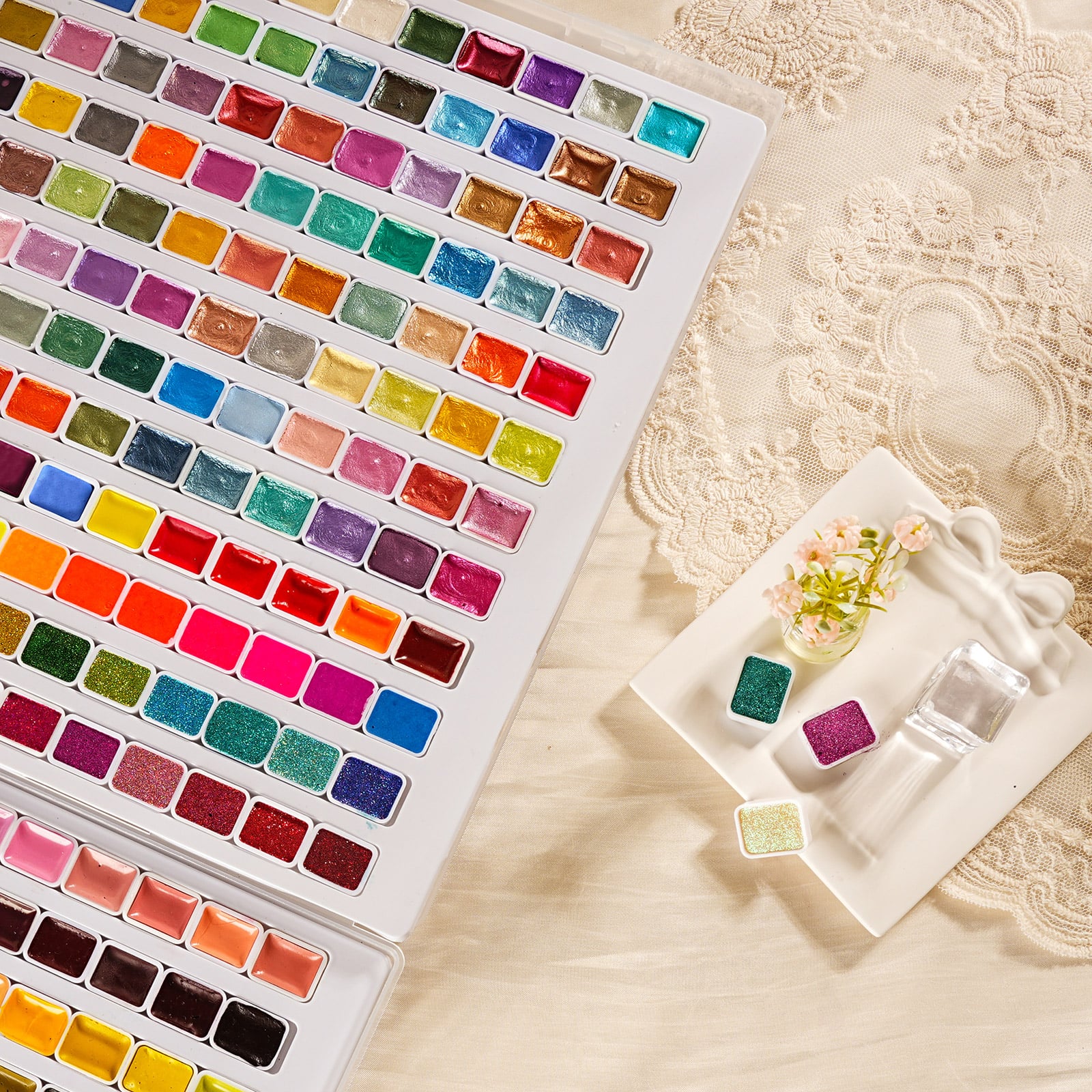 Detailed View of Poezie 288 Solid Color Pan Compartments Layout
