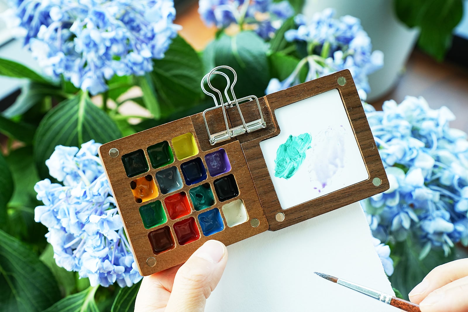 Poezie Artisan Wooden Travel Palette – Handcrafted Luxury for Pigments