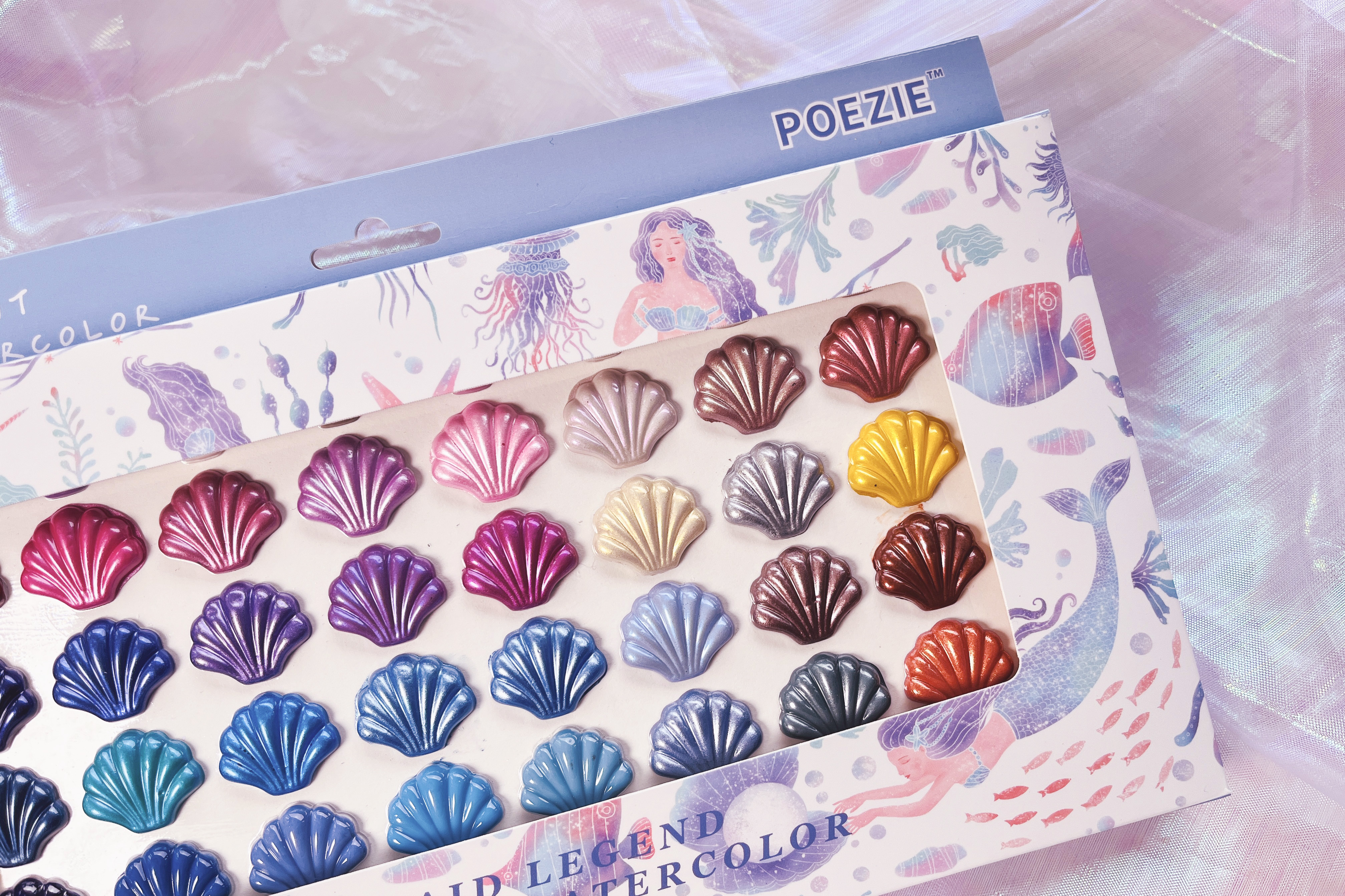 Travel Diary and Shimmering Greeting Card Fine Detailing