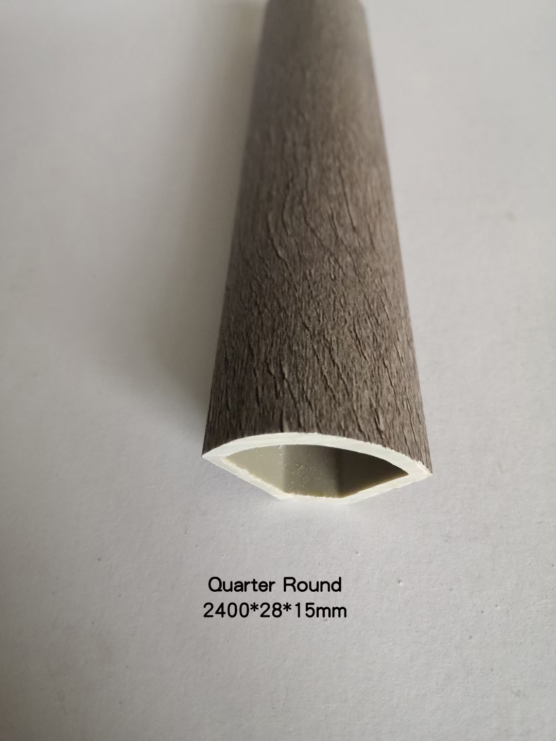 How Can Vinyl Flooring Enhance Comfort and Durability in Daily Living?