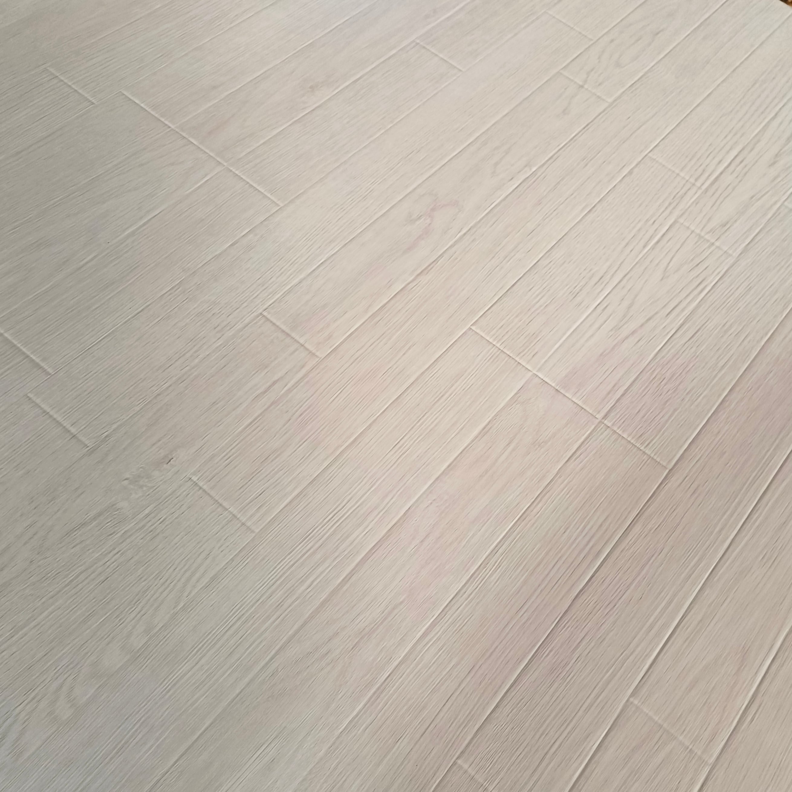 Laminate vs Hardwood: Which Offers Better Value for Money?