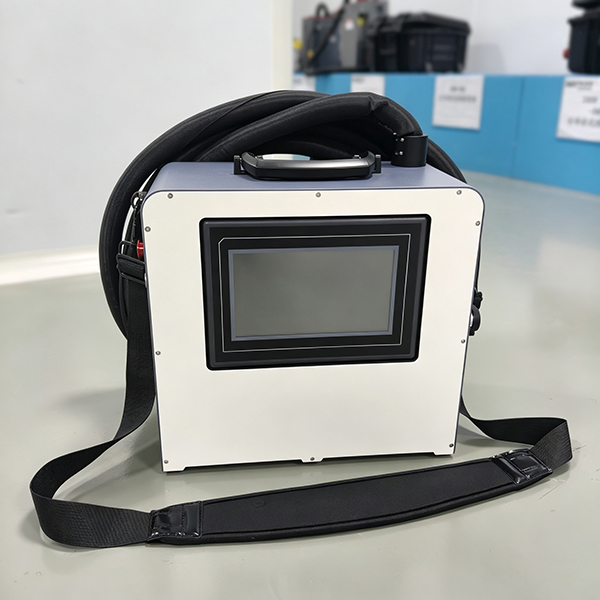 Suitcase‑style Laser Cleaning Machine1.jpg
