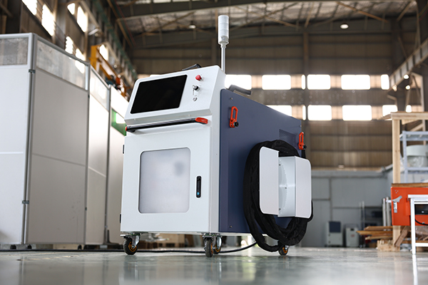 Composite Light Source Laser Cleaning Machine22.JPG