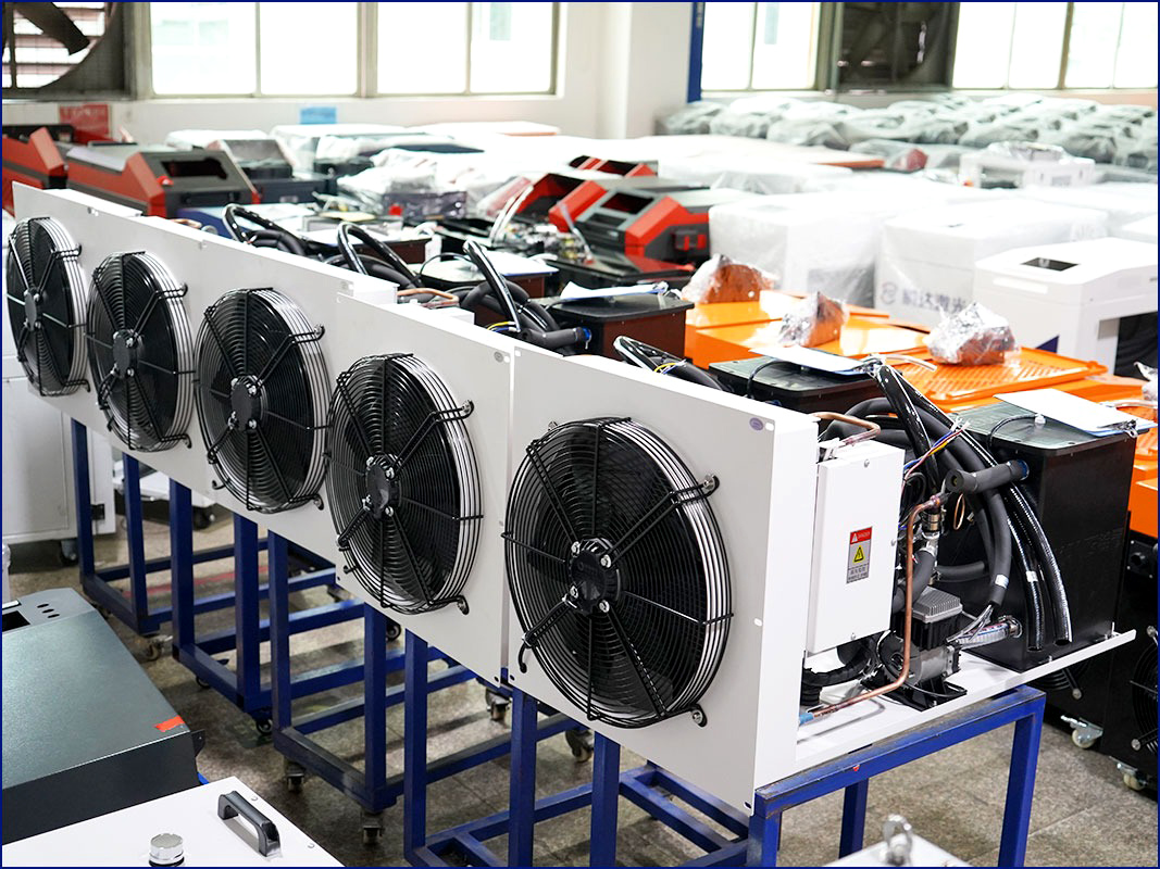 QGWR-1500WDRH3-1225T T-Type Laser Cutting Chiller manufacture