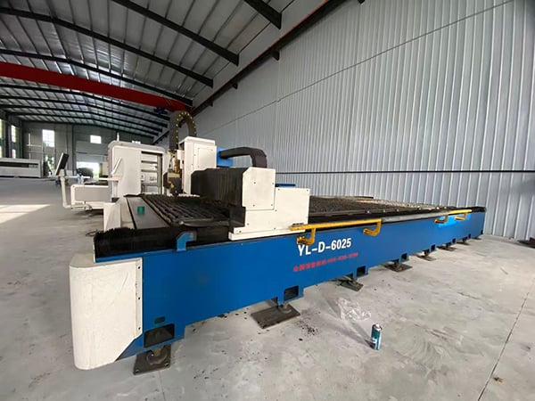 laser cutting machine3.jpg