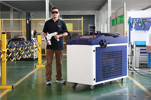 laser cleaning machine11.JPG