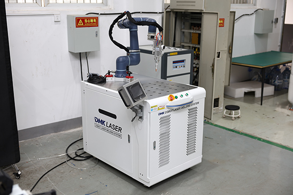 Collaborative Robotic Laser Welder21.jpg
