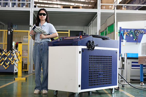 laser cleaning machine21.JPG