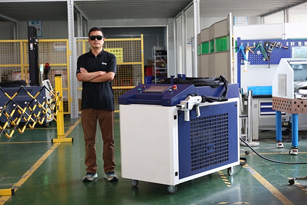 laser cleaning machine31.JPG
