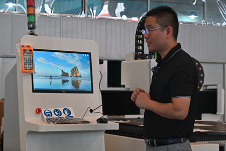Laser Cutting Machine Technology Training21.JPG