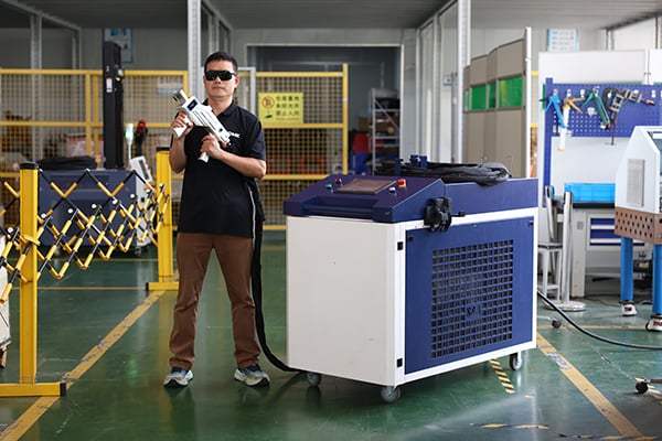 laser cleaning machine22.JPG