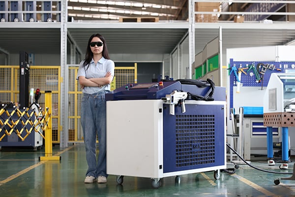 laser cleaning machine32.JPG