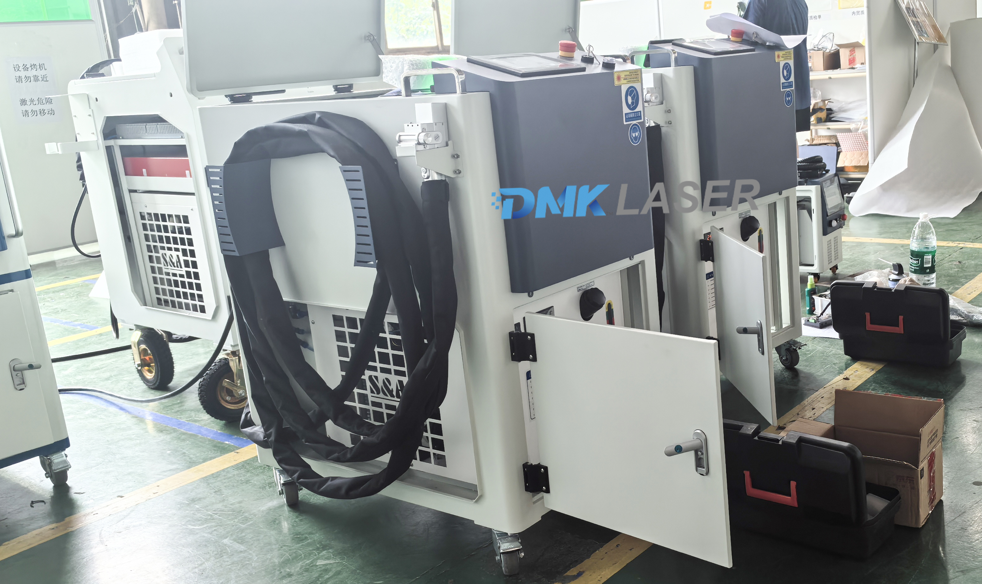 DMK Handheld 2000W CW Laser Etching Cleaning Machine  factory