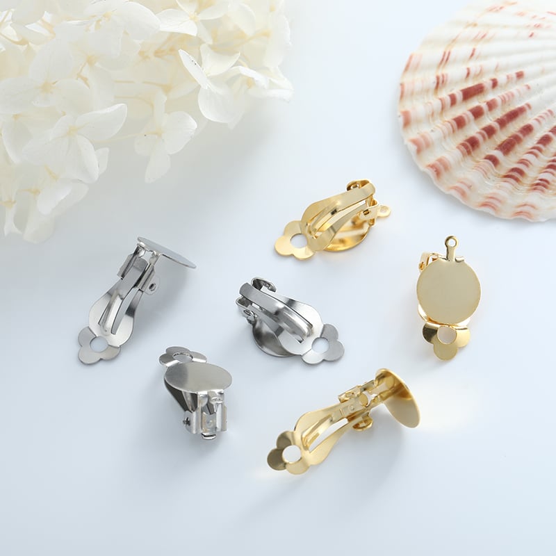 Frog clip earring finding 8mm plain gold spec.jpg