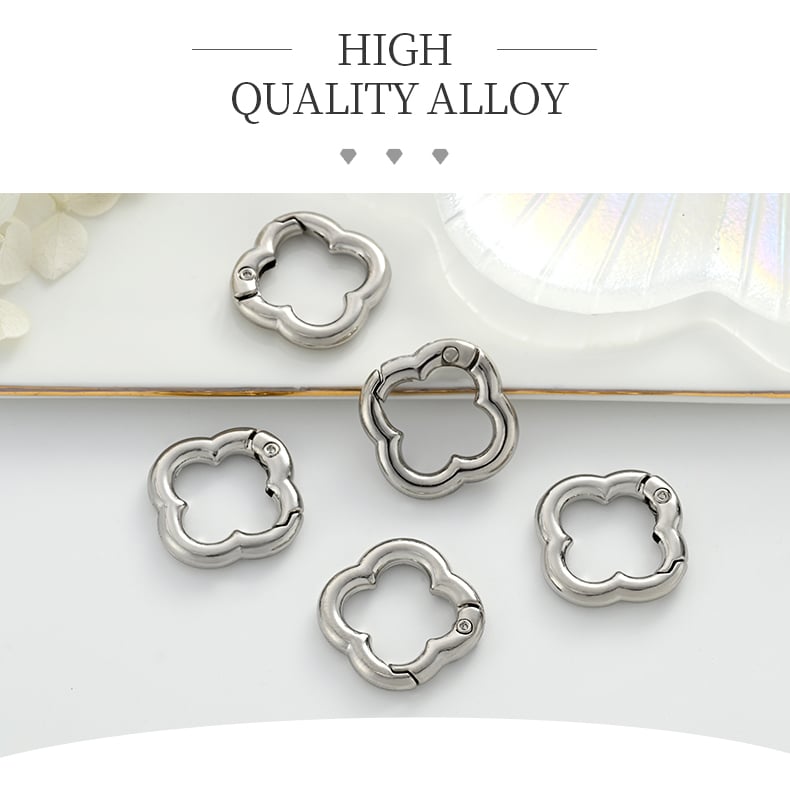 Polished alloy four leaf clover keychain durable finish4.jpg