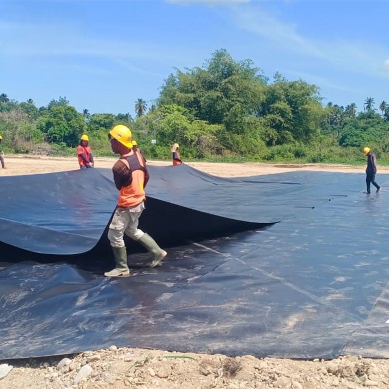 How to Properly Install 60 Mil HDPE Liner for Optimal Performance?